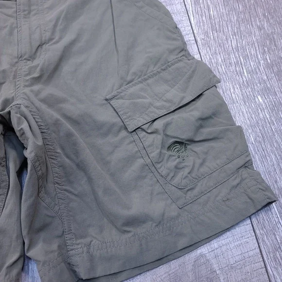 Mountain Hardwear Mens Cargo Shorts Size 30 Olive Green Nylon Hiking Stretch - Picture 3 of 6